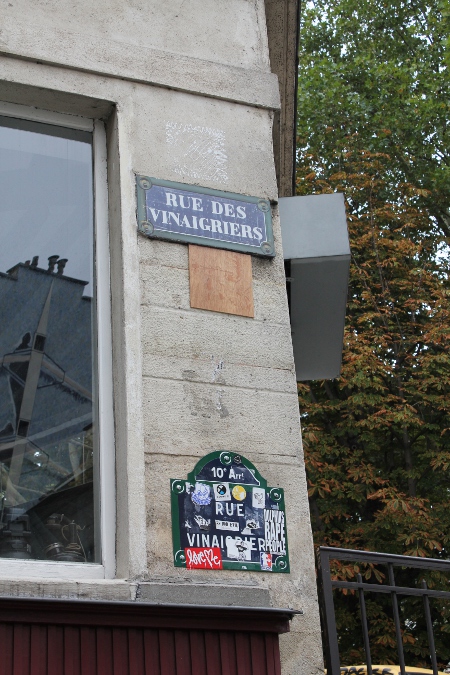 rue des Vinaigriers rues de Paris