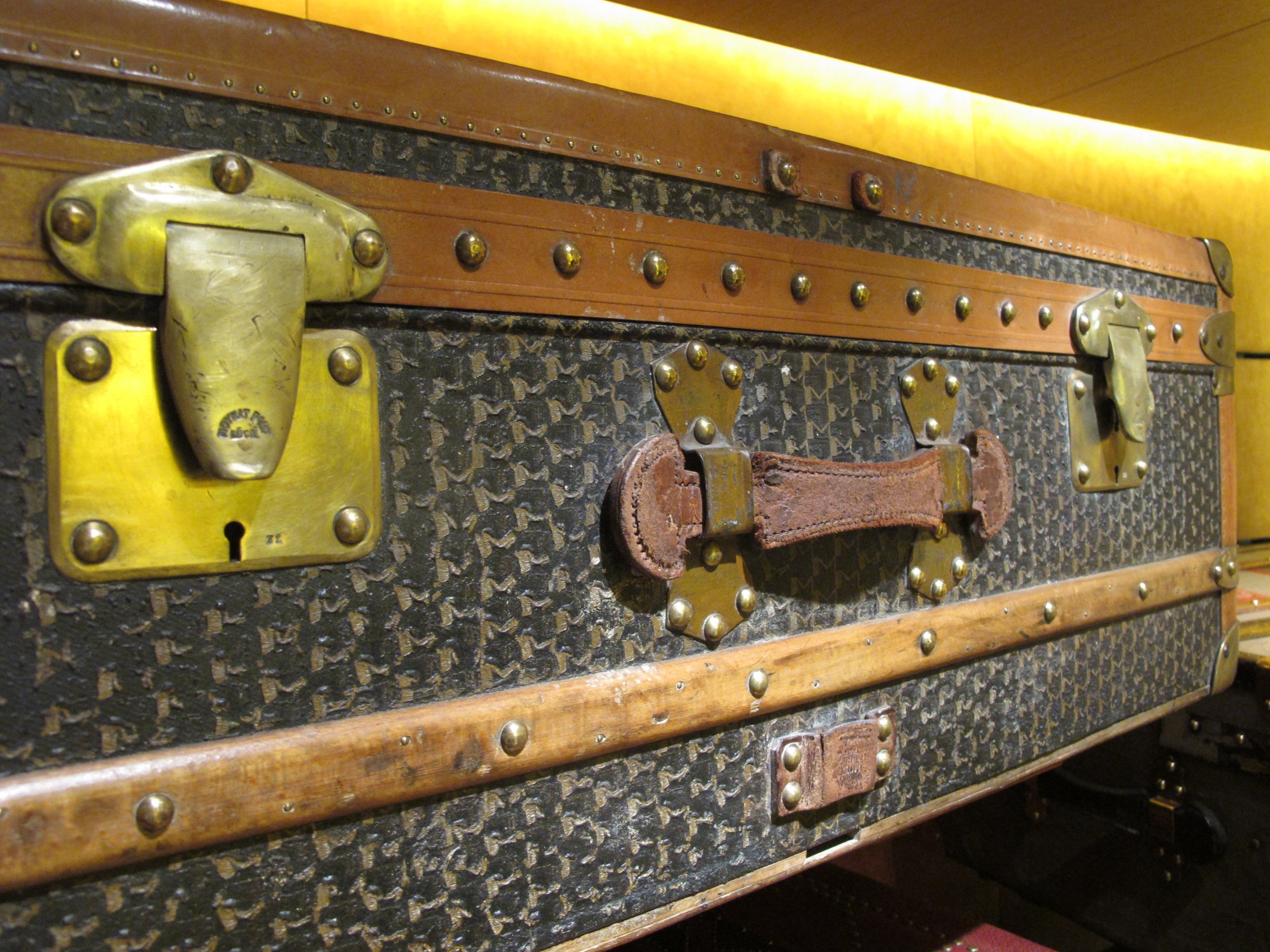Moynat monogramme