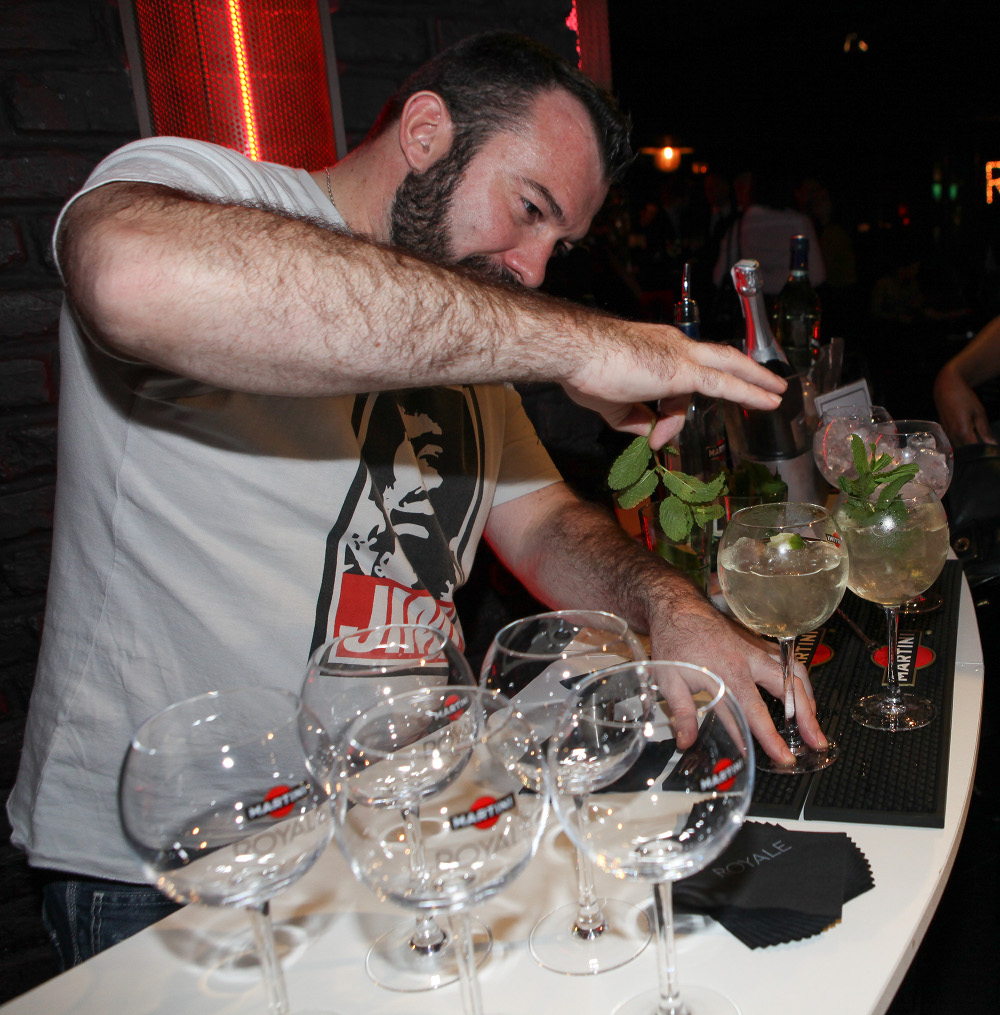 Barman3