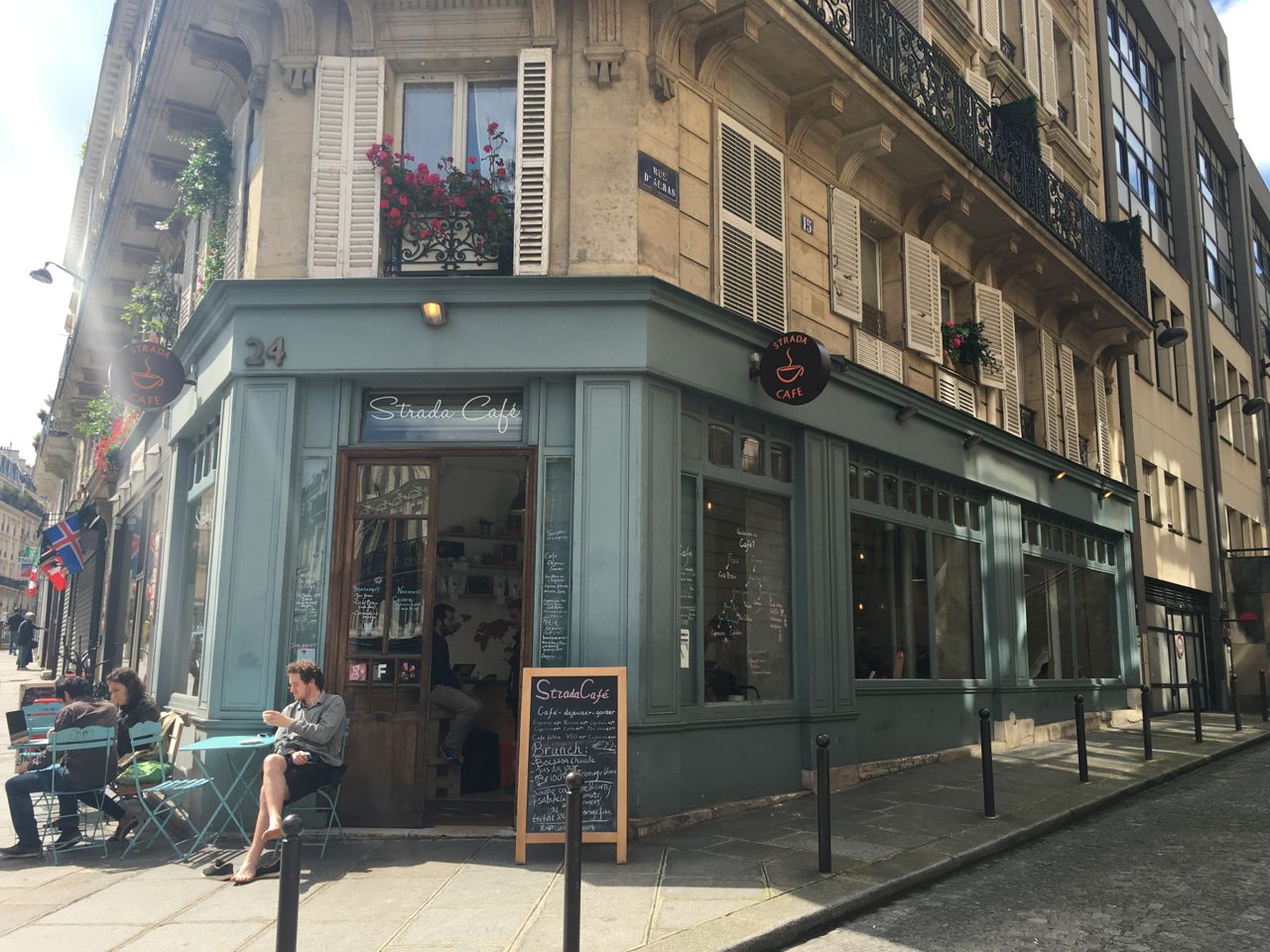 Strada Café