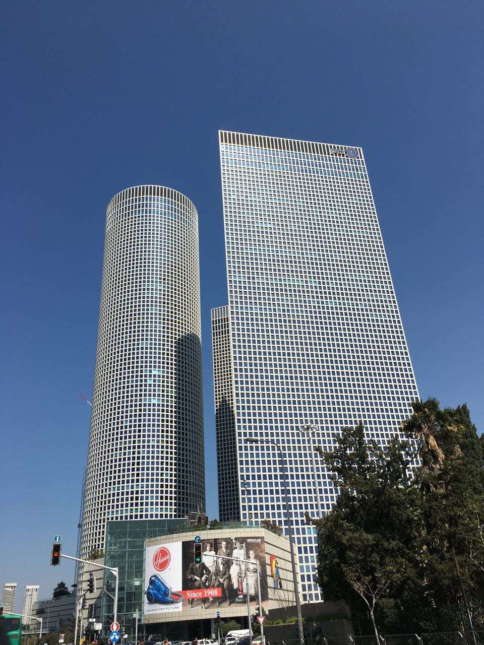 Tours Azrieli
