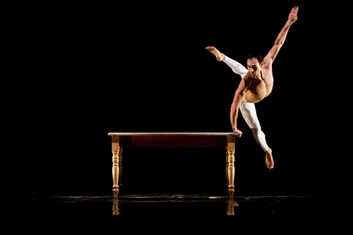 Viva Momix Forever 8 ∏ Momix Inc