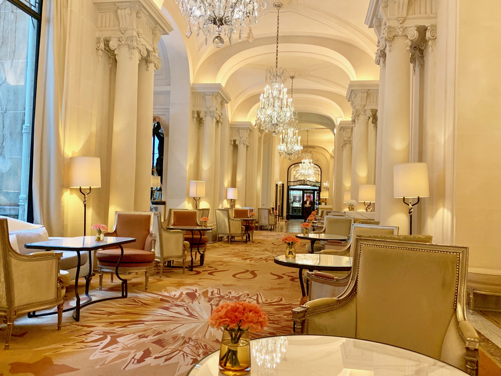 le Plaza Athénée
